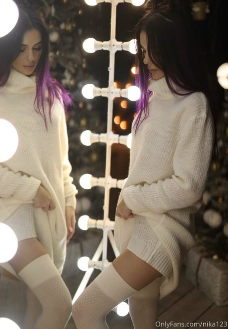 タトゥーを入れたニューハーフのオンリーファンズ 無料アダルト ギャラリー