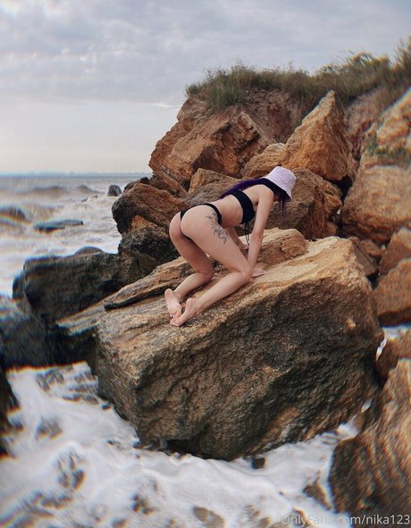 Nika123 美しいモデル 写真