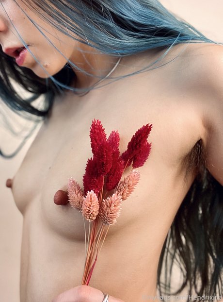 小さなアジアのオンリーファンズ 無料ポルノ 画像