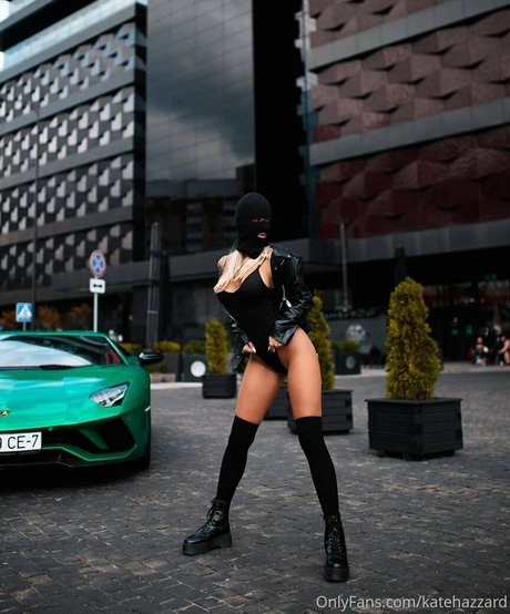 Kate Hazzard スター ヌード 写真