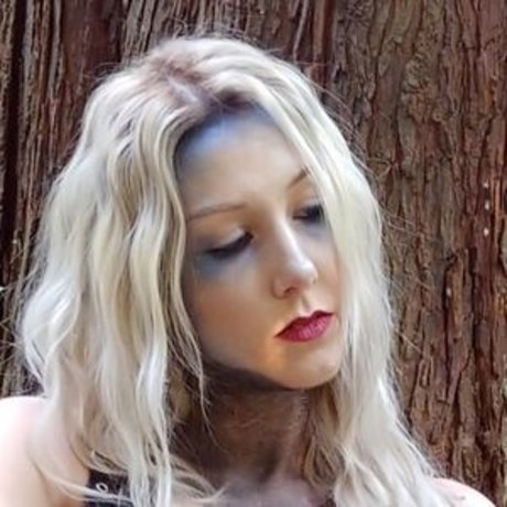 タンオンリーファン 美しいヌード 画像