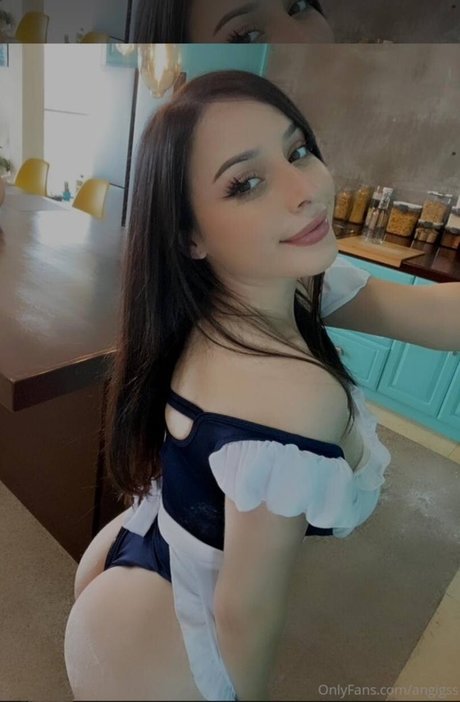 Angigss ヌード女優 写真