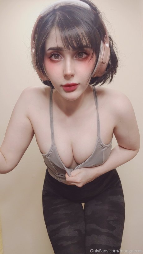 黒檀の熟女オンリーファンズ えろ 写真