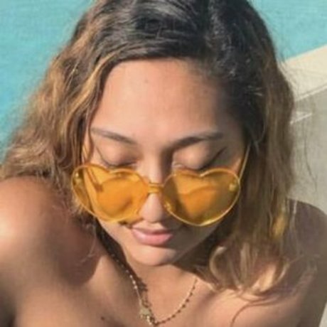 Elison Avocado 裸のポルノスター 写真