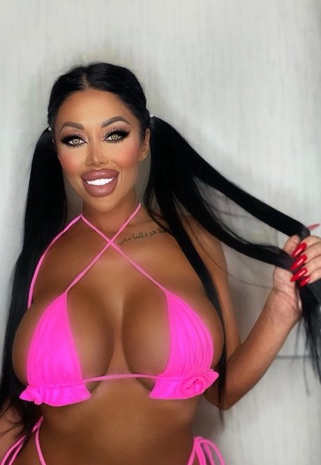 Lara Frost セックスポルノスター 画像