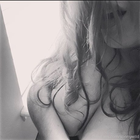 Sonny Wild 高品質モデル 写真