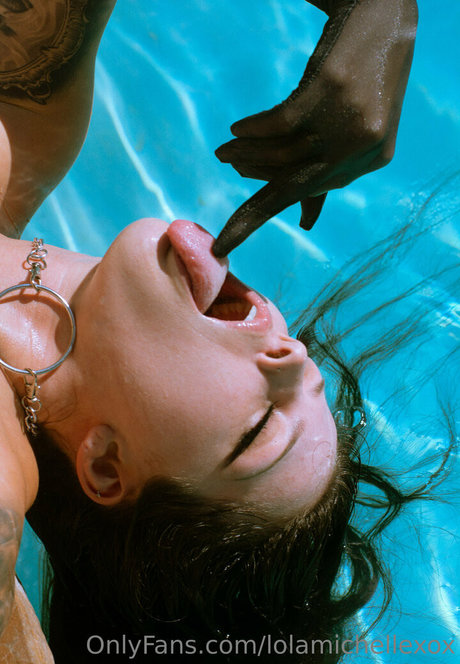 Lola Michelle ポルノスター ヌード ギャラリー