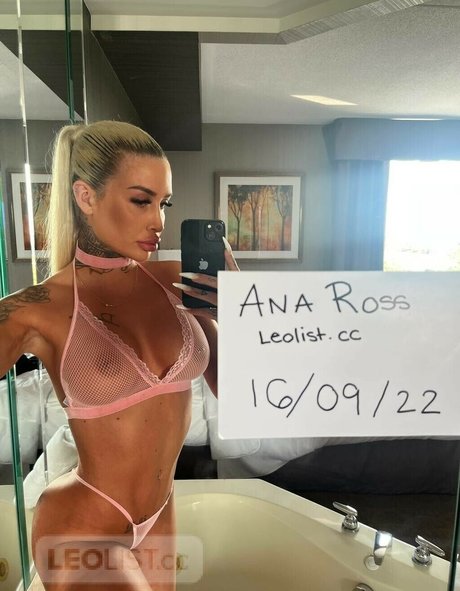 Elodie Baillargeon Roy ポルノスター 高品質 写真