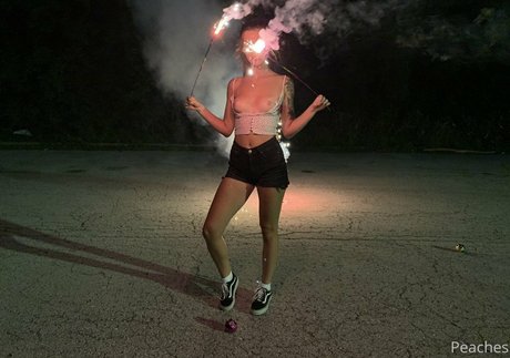 アマチュアブロンドオンリーファンズ 無料アダルト 画像