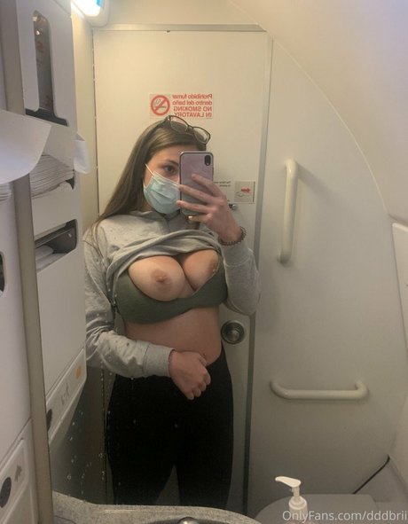 dddbri ポルノスター 独占 ギャラリー