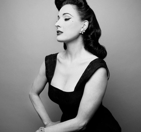 Allison Scagliotti セクシー女優 写真