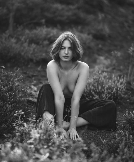 Anna Tauber ポルノモデル 画像