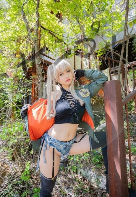 フィリピン人オンリーファンズ アートヌード 写真