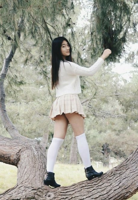 Alexiston 裸のスター ギャラリー