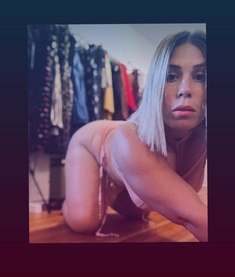 Ashalina ホットなモデル 写真