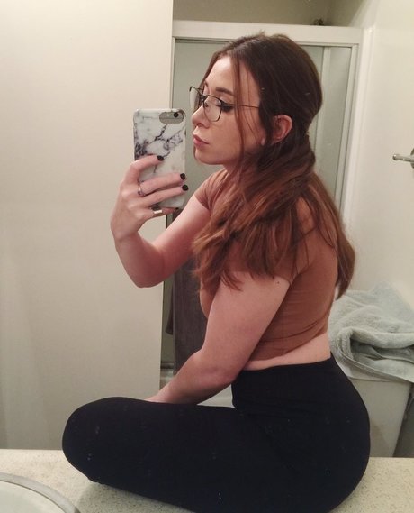 Angelica Trae セクシーモデル ギャラリー