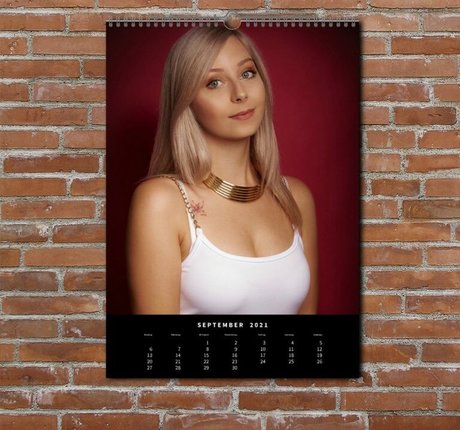 裸の足のオンリーファンズ アートポルノ ギャラリー