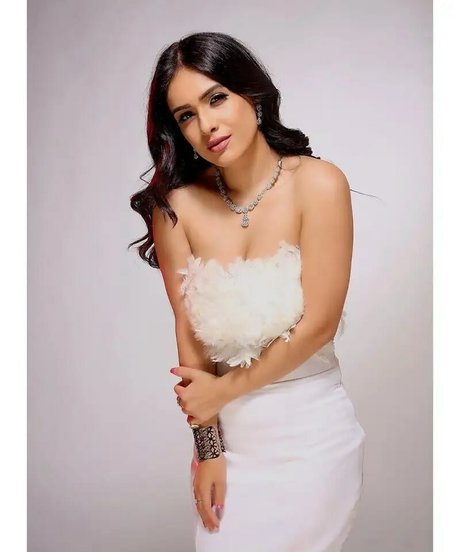 角質の女の子オンリーファンズ ヌード 画像