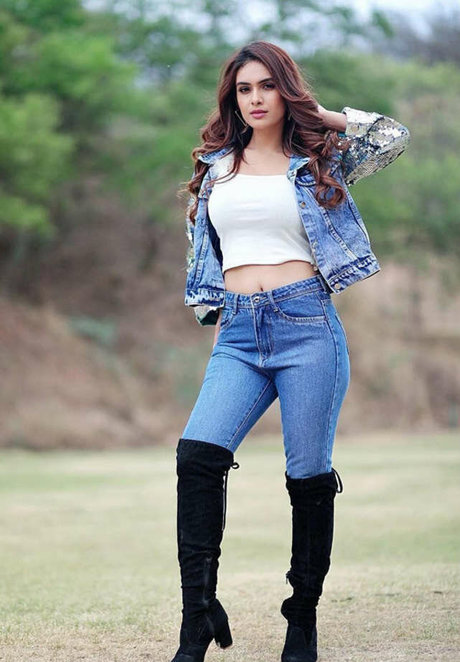 Neha Malik 最高の女優 アーカイブ