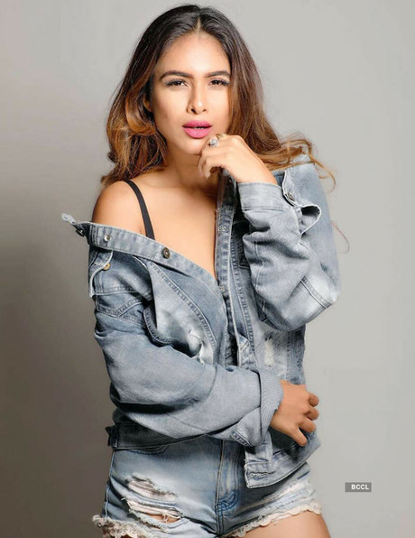 ポルノオンリーファンズ セクシー裸 写真