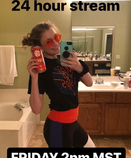 Suop ポルノスター 写真