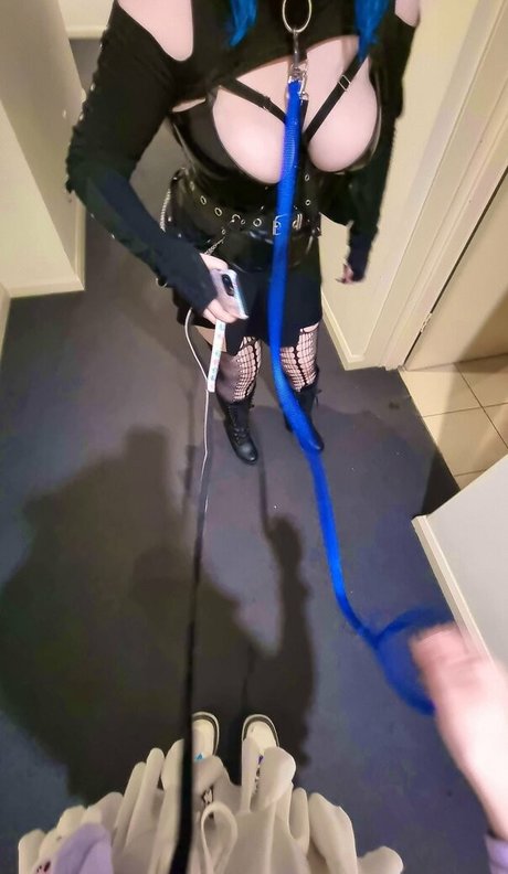 WillOWisps モデル 写真