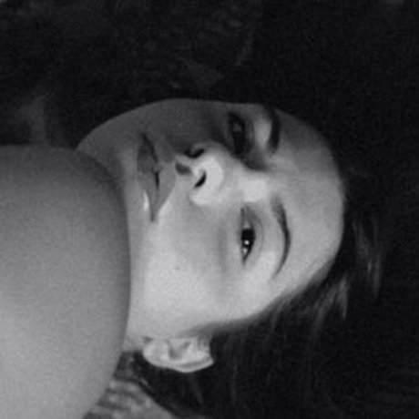 mellnogueiraaa ホットモデル 写真