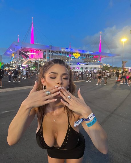 Amanda Kolar HDポルノスター 画像