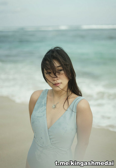 Livy Renata ポルノスター 裸 画像