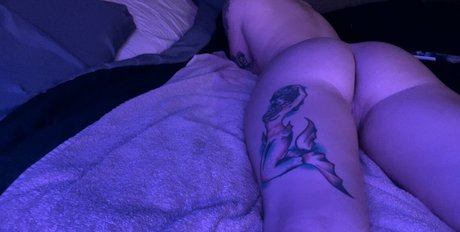 Itsdaisydear ポルノスター ヌード ギャラリー