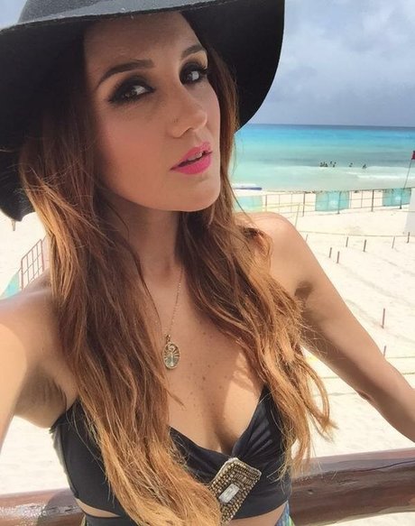 黒人女性のオンリーファンズ トップ 写真