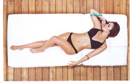 小柄な足オンリーファンズ パーフェクト 写真