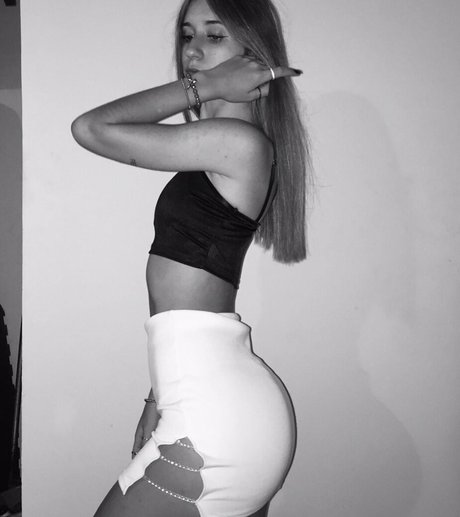 palomazanetc ポルノスター セクシー 画像