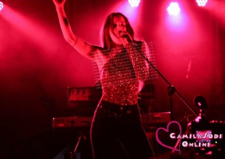 Camila Sodi かわいいスター 写真