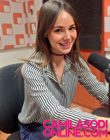 Camila Sodi プロフィール写真