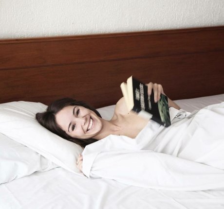 Camila Sodi アダルトモデル 写真