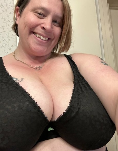 Juicy June 無料スター 写真