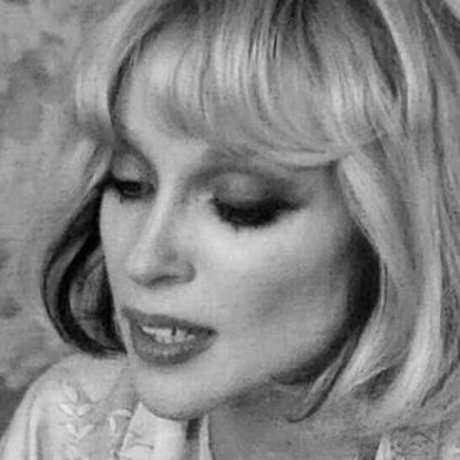 St Vincent トップ女優 写真