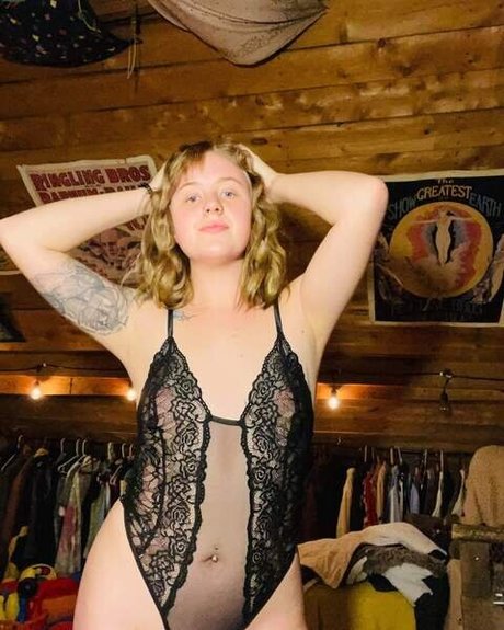 角質の女の子オンリーファンズ 無料セクシー 画像