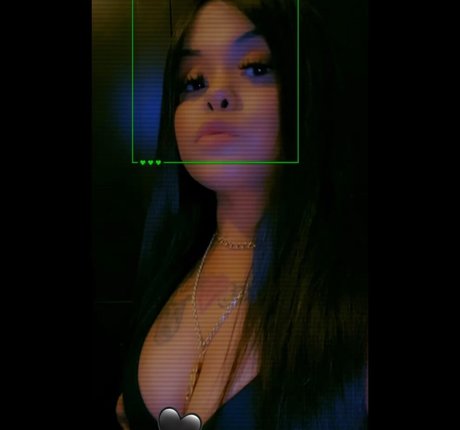 Andrea Salinas xxxモデル 写真