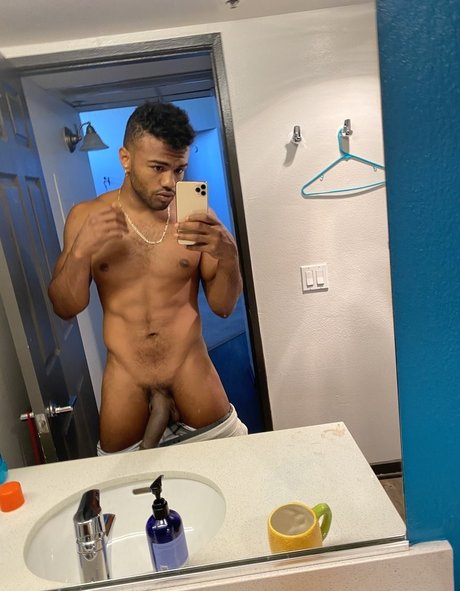 Yourboyfcisco ヌード女優 画像