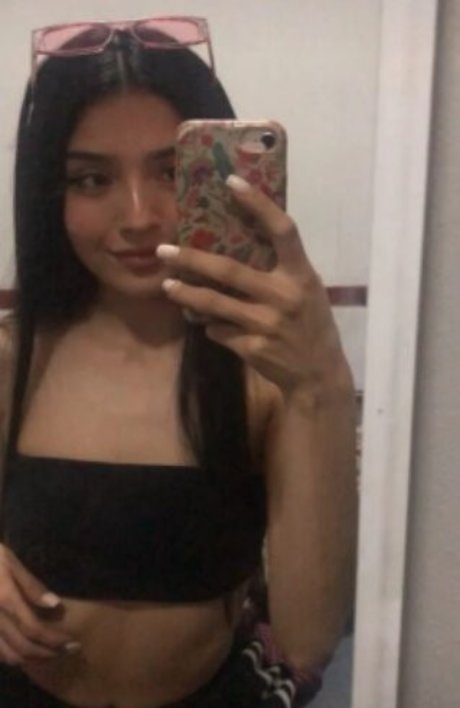 乳首オーガズム オンリーファンズ アダルト無料 写真