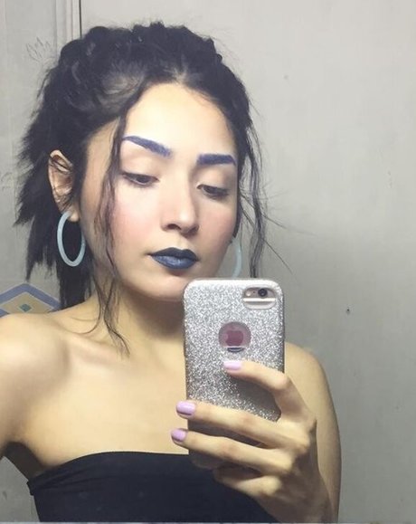 ランジェリーヌードオンリーファンズ ポルノ 写真