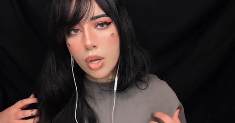 Shiny ASMR ヌードのポルノスター 写真