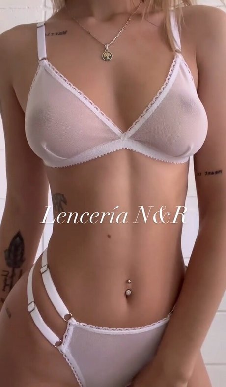 手コキ 射精 オンリーファンズ エロ 画像