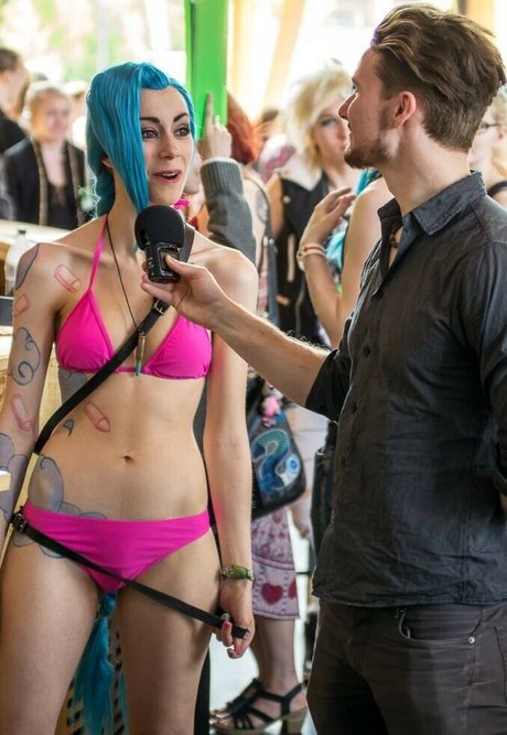 Shiroiaisu Anpan トップ女優 写真