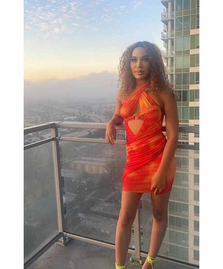 ThatThickPaige ポルノスター 可愛い 画像