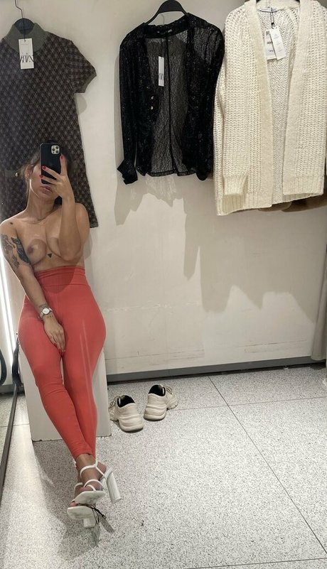 Julieta Baldon トップスター ギャラリー