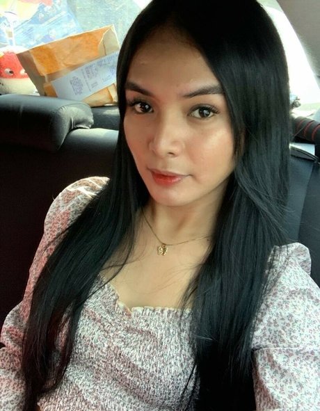 筋肉トランスオンリーファンズ セックス 写真