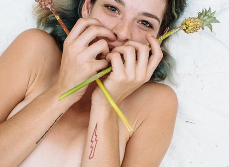 超デブおばあちゃんオンリーファンズ ホットセクシー 写真